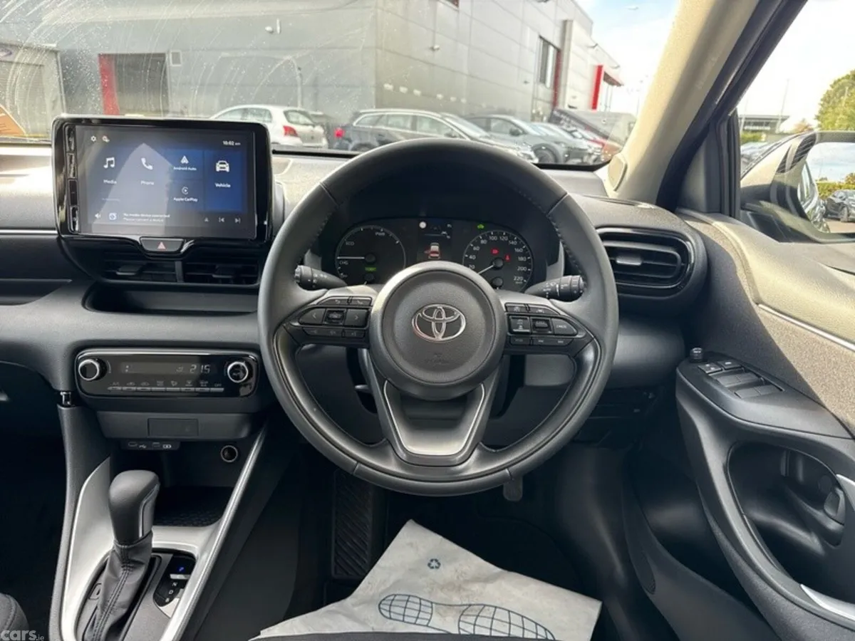 Toyota Yaris Hatchback, Petrol Hybrid, 2026, Black