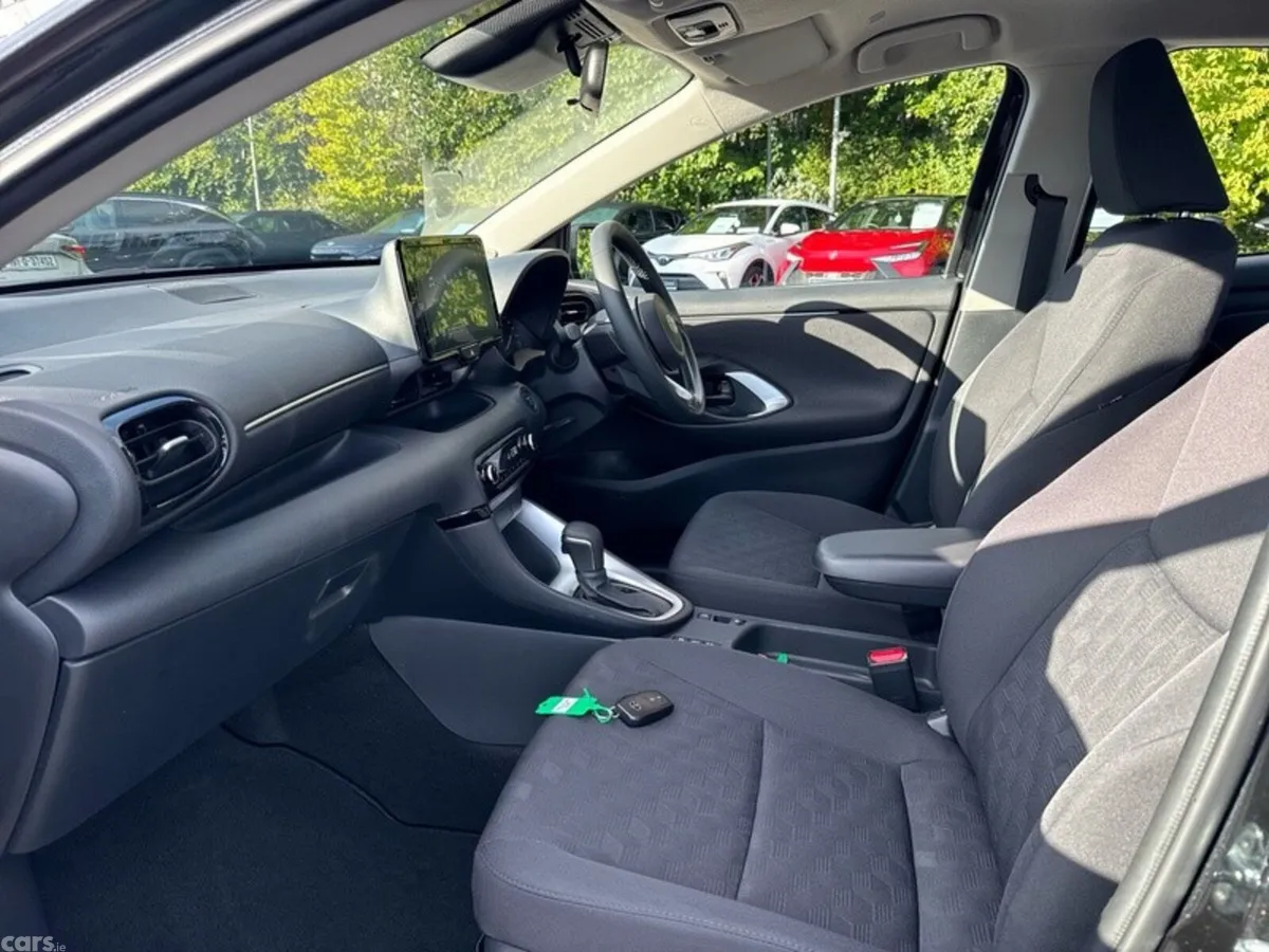 Toyota Yaris Hatchback, Petrol Hybrid, 2026, Black