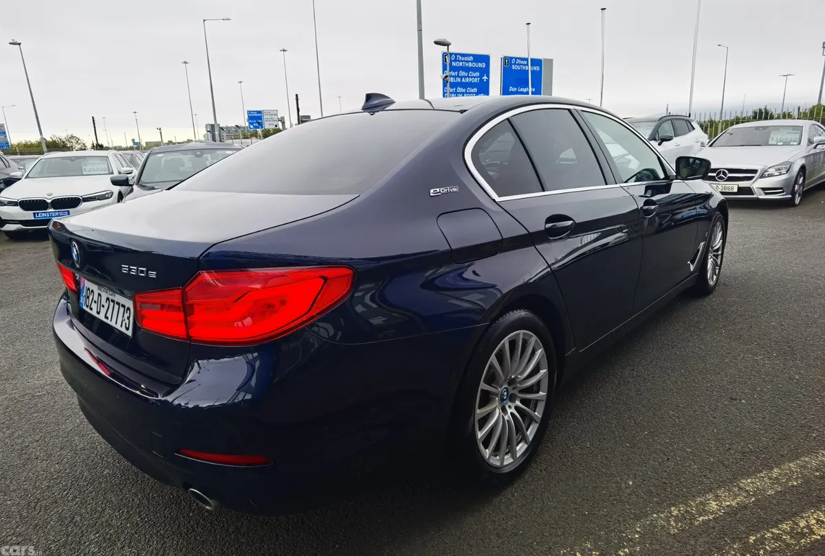 BMW 5-Series Saloon, Petrol Plug-in Hybrid, 2018, Blue