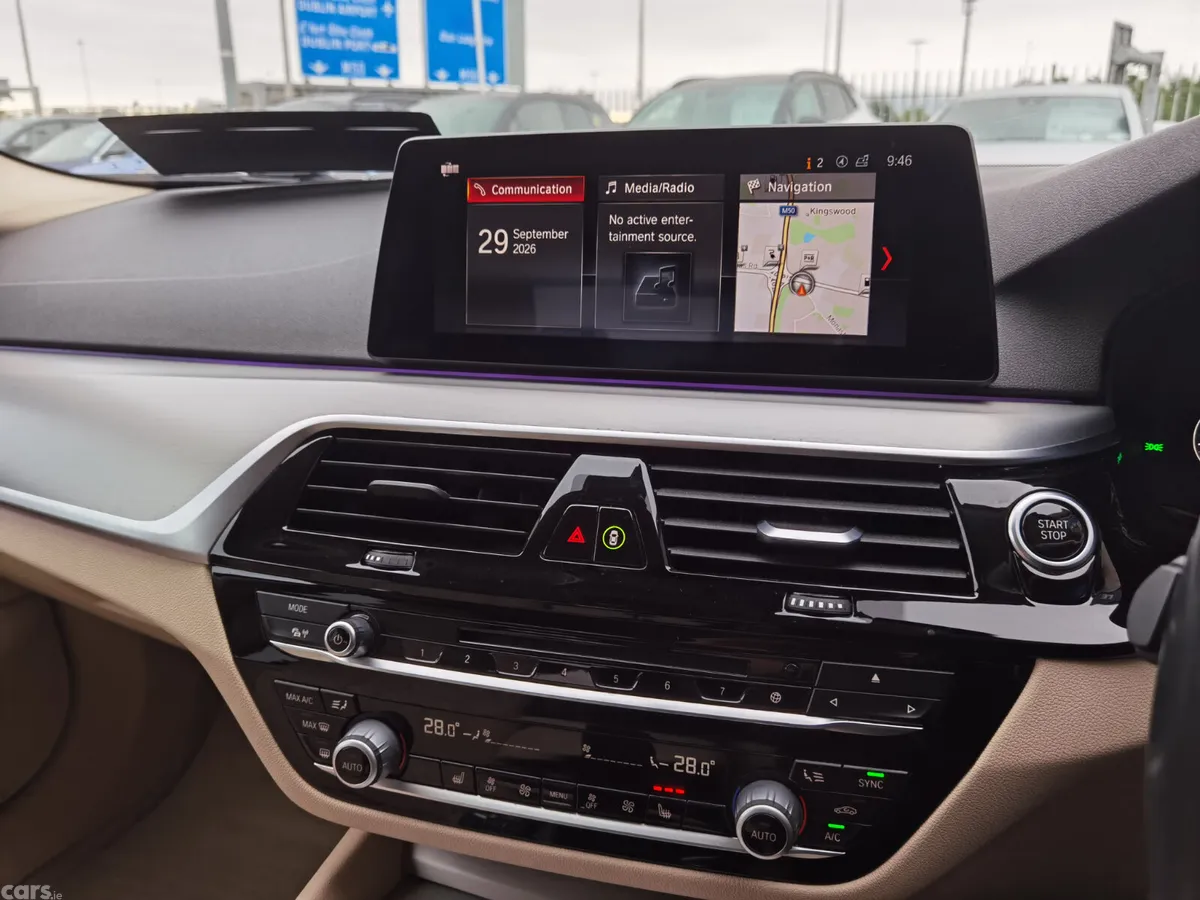 BMW 5-Series Saloon, Petrol Plug-in Hybrid, 2018, Blue