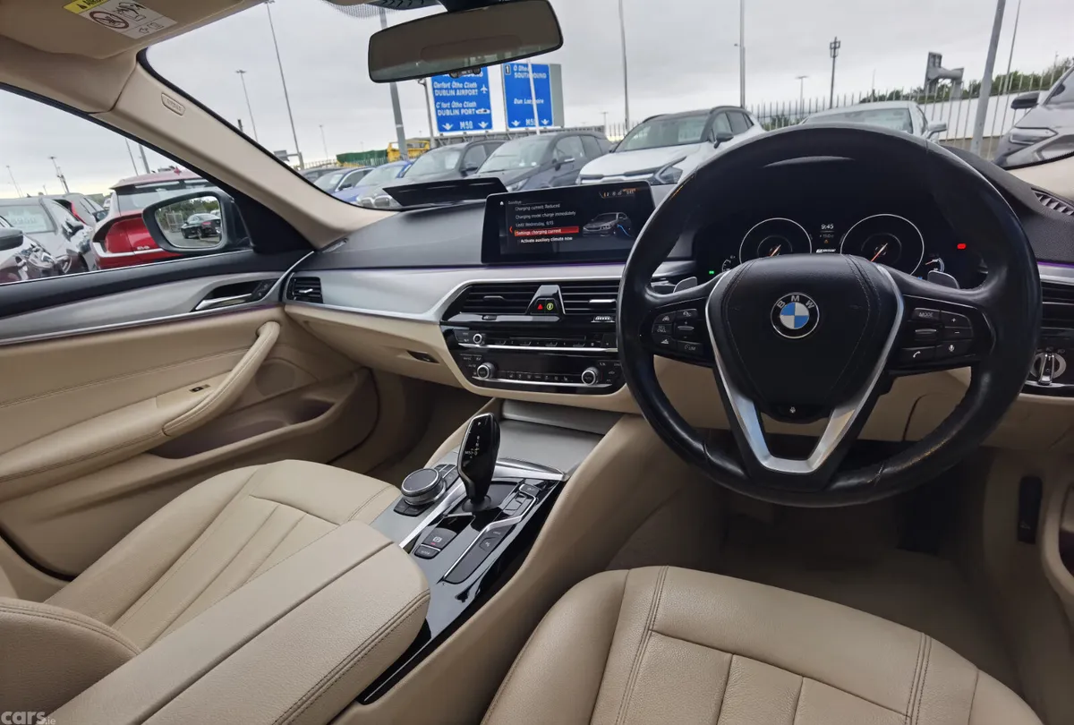 BMW 5-Series Saloon, Petrol Plug-in Hybrid, 2018, Blue