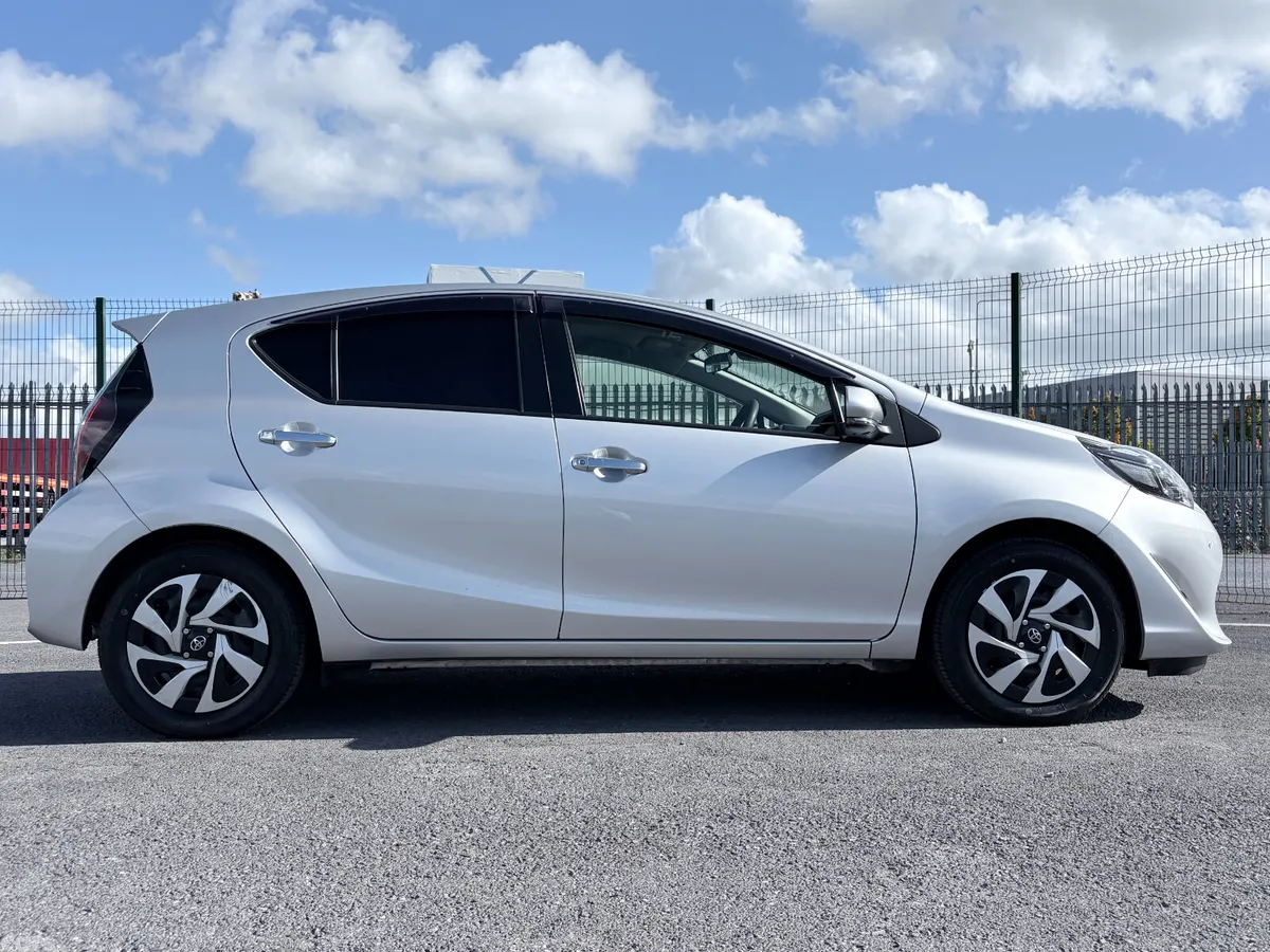 Toyota Aqua Hatchback, Petrol Hybrid, 2021, Silver