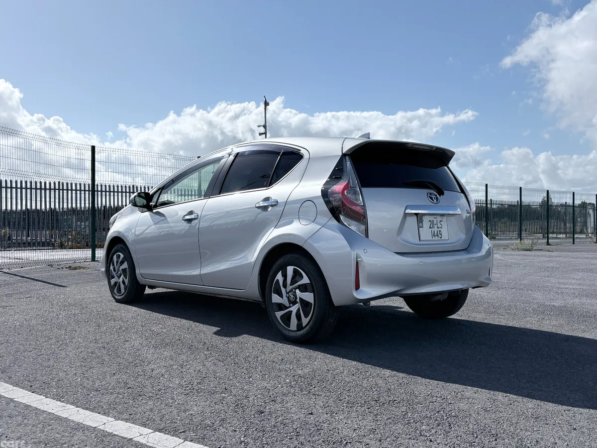 Toyota Aqua Hatchback, Petrol Hybrid, 2021, Silver