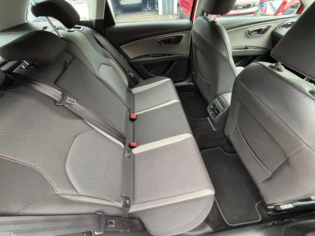 SEAT Leon Estate, Diesel, 2015, Red