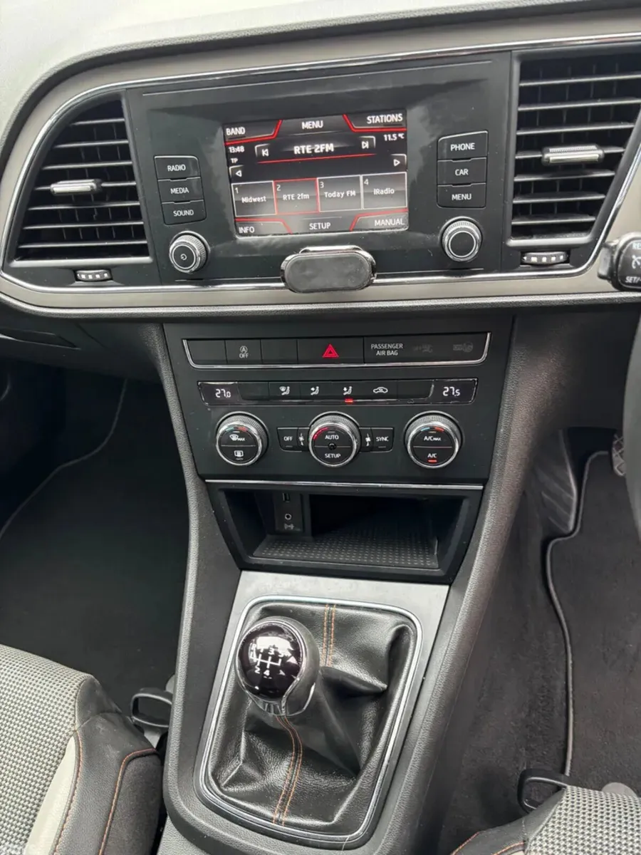 SEAT Leon Estate, Diesel, 2015, Red