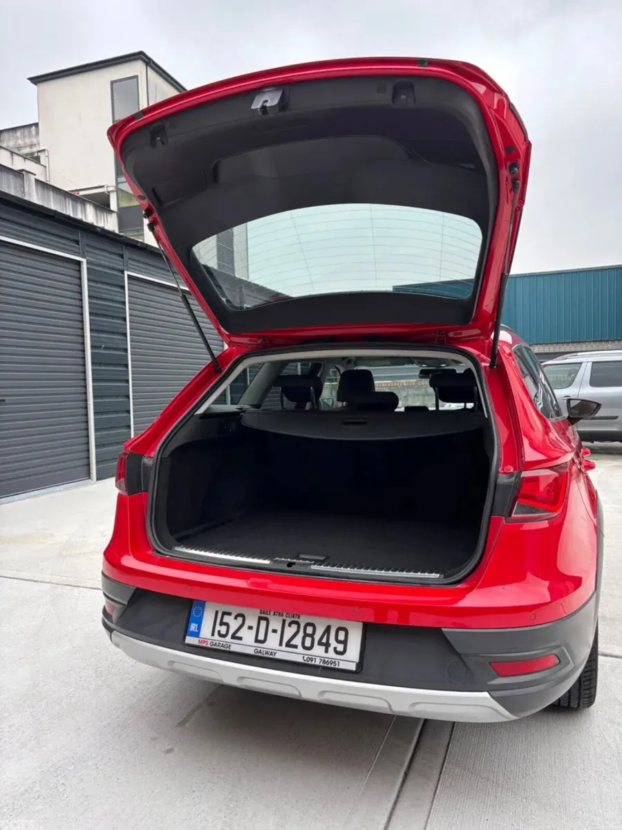 SEAT Leon Estate, Diesel, 2015, Red