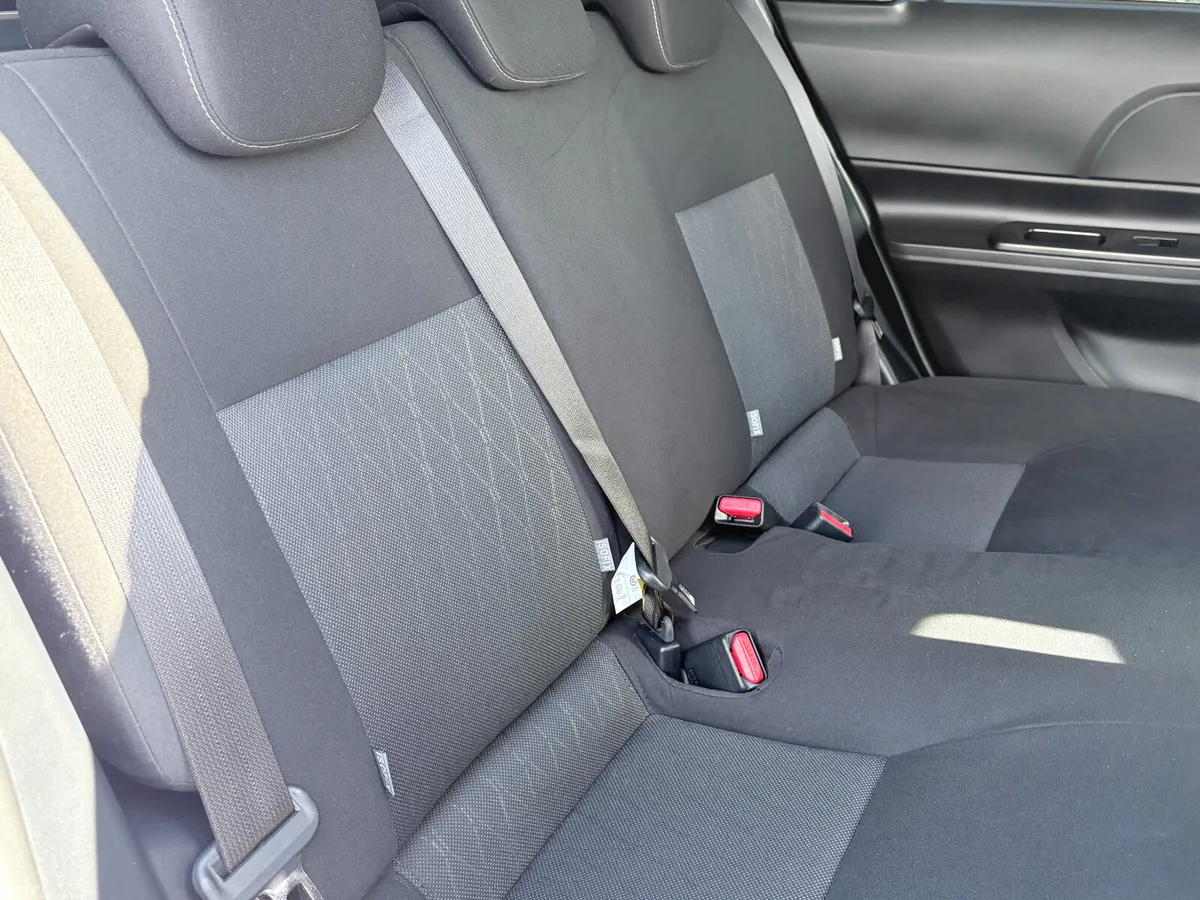 Toyota Aqua Hatchback, Petrol Hybrid, 2021, Silver