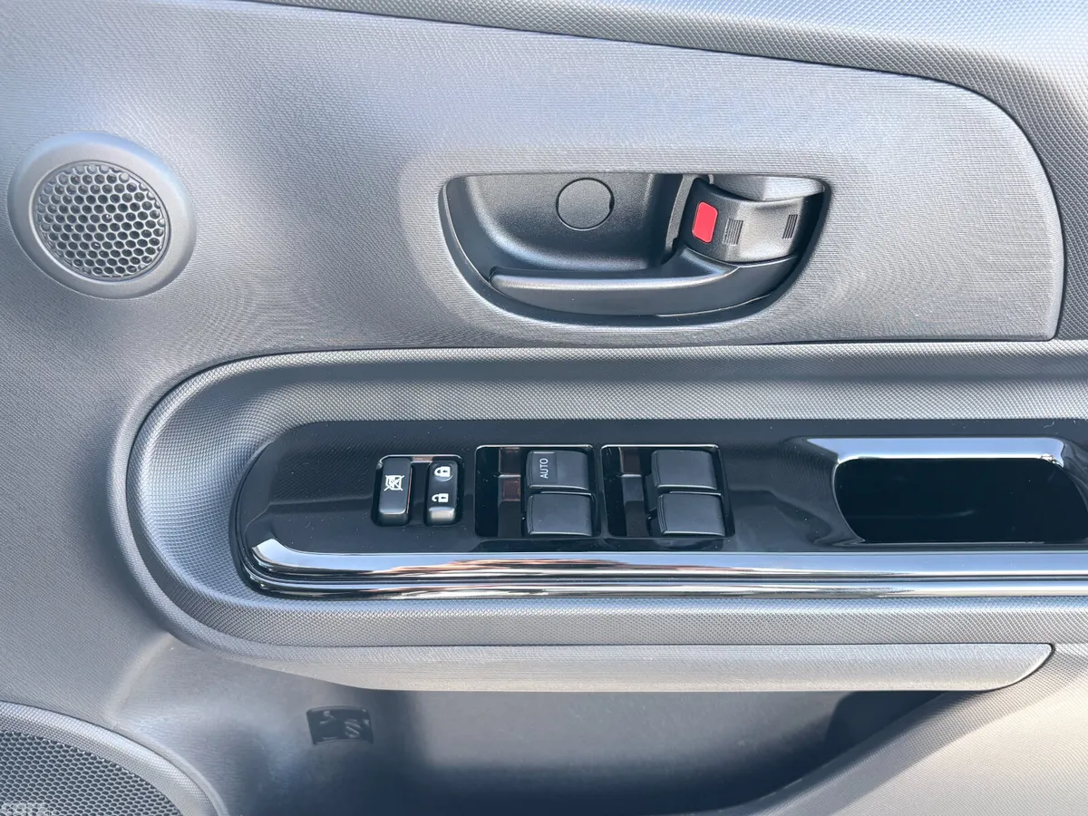 Toyota Aqua Hatchback, Petrol Hybrid, 2021, Silver