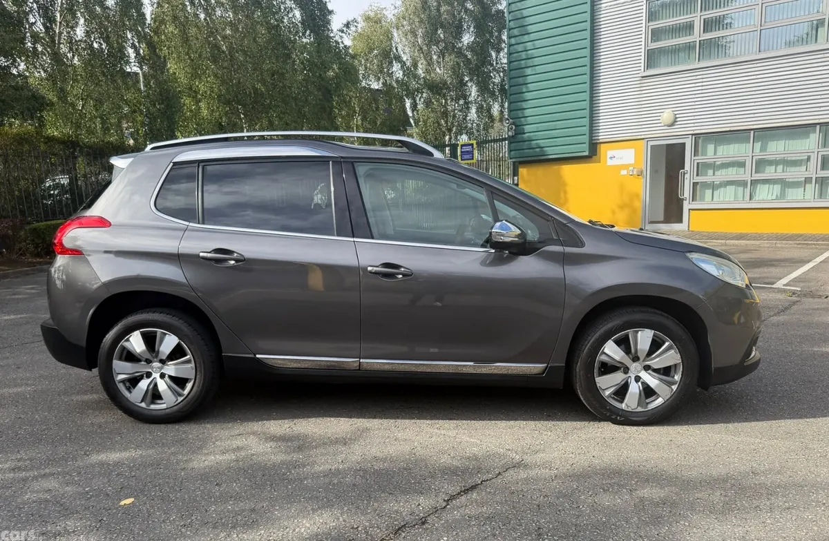 Peugeot 2008 SUV, Petrol, 2016, Grey