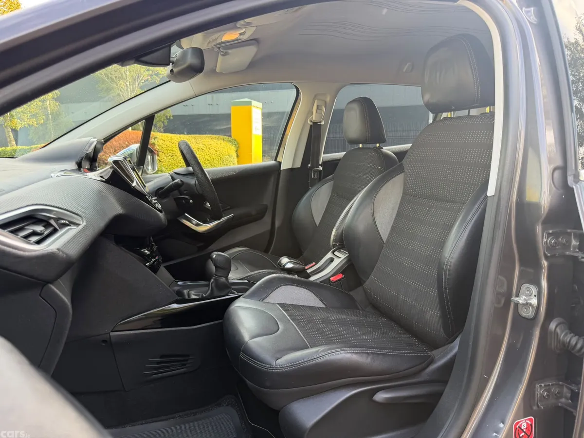 Peugeot 2008 SUV, Petrol, 2016, Grey
