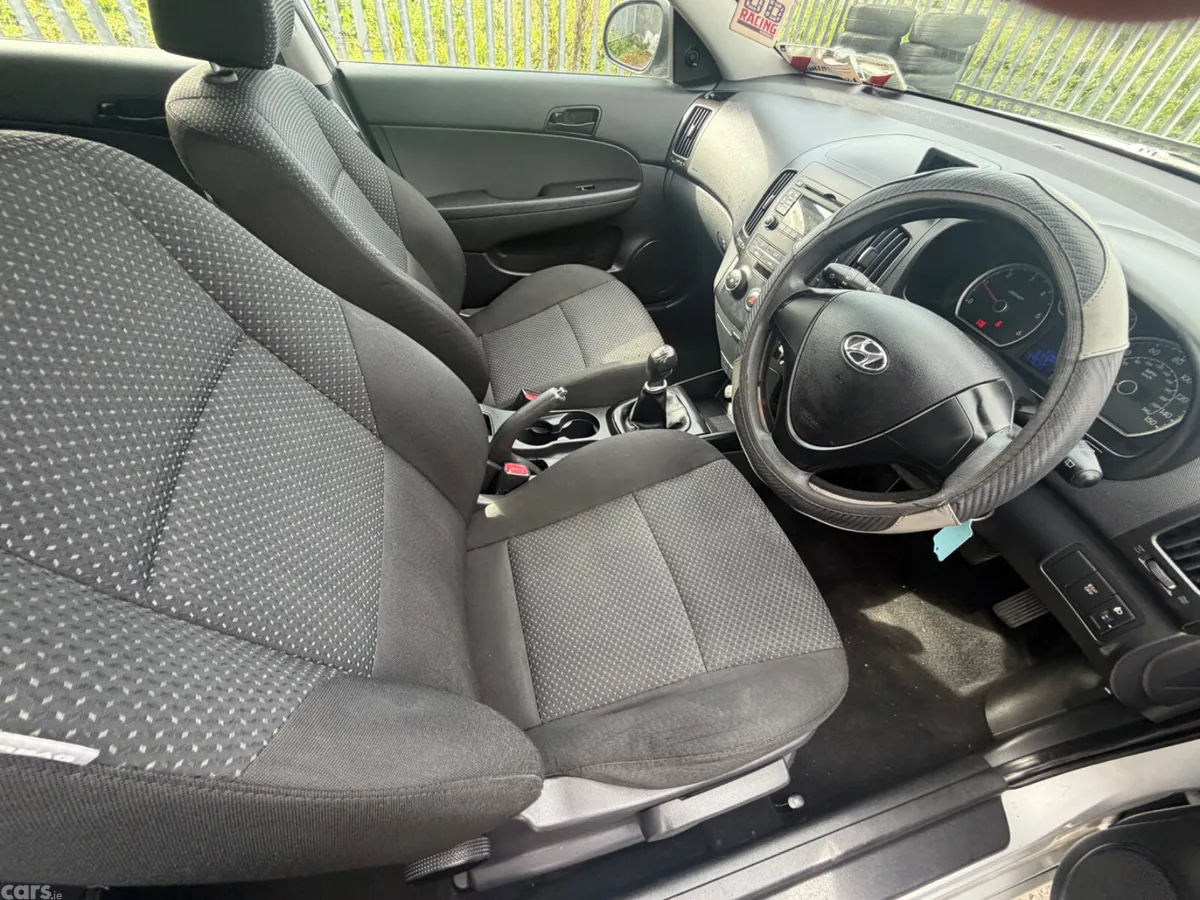 Hyundai i30 Hatchback, Diesel, 2010, Silver