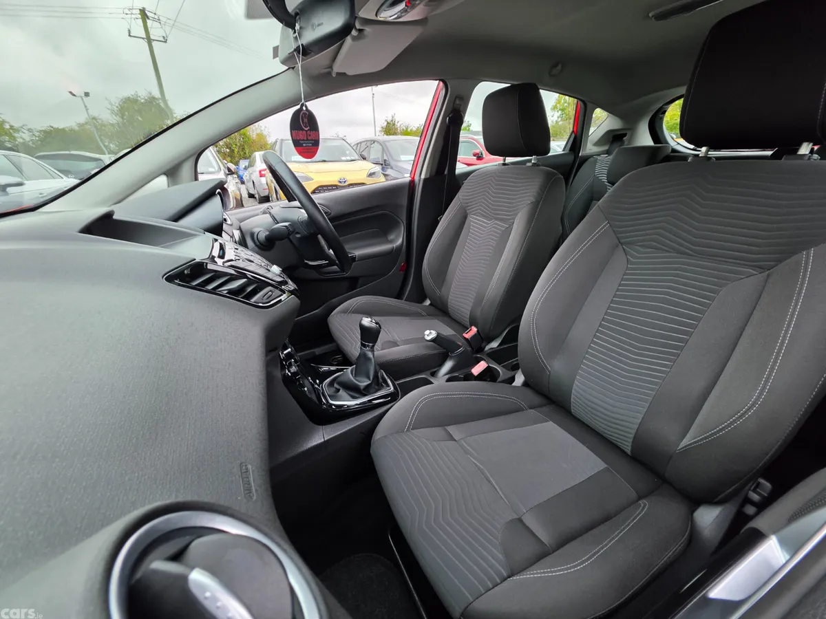 Ford Fiesta Hatchback, Petrol, 2016, Red