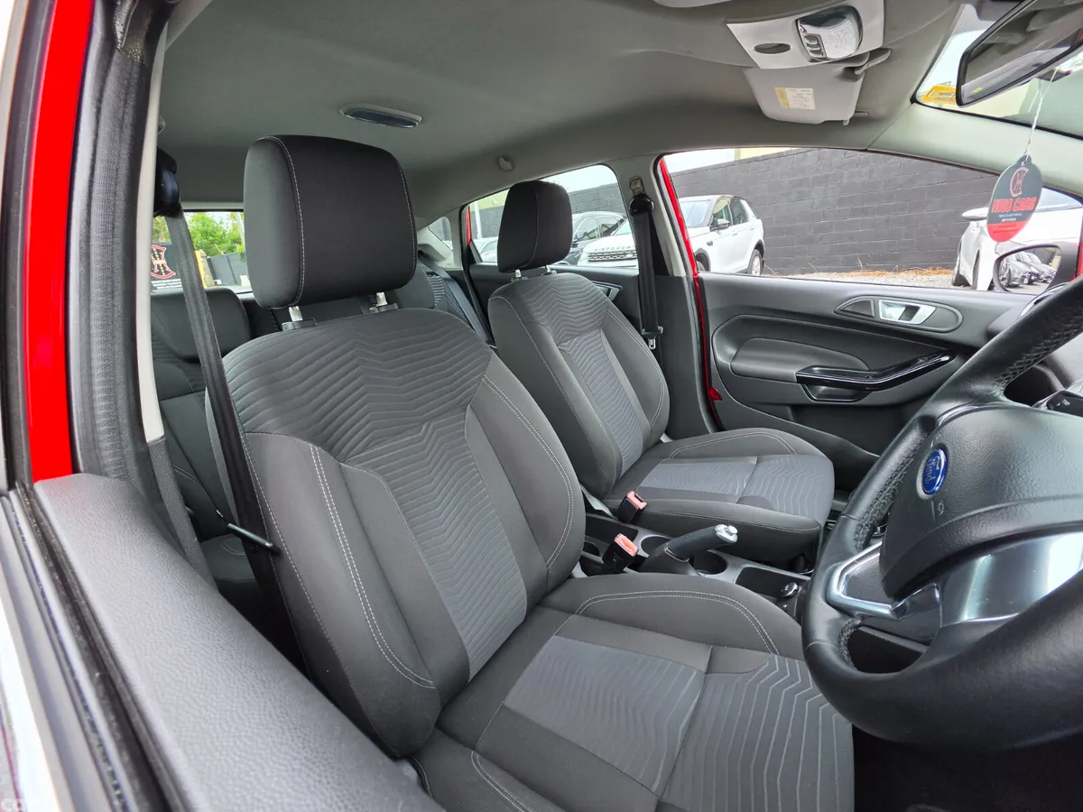 Ford Fiesta Hatchback, Petrol, 2016, Red