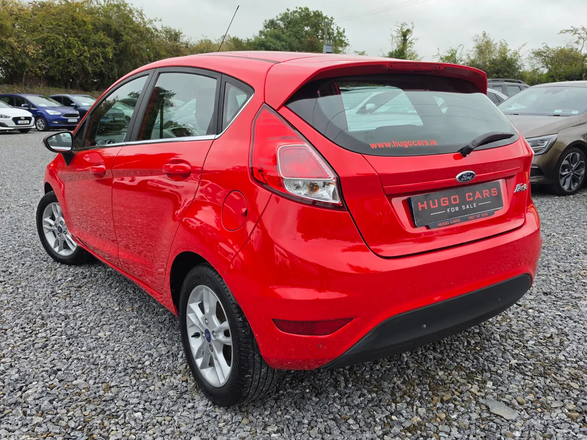 Ford Fiesta Hatchback, Petrol, 2016, Red