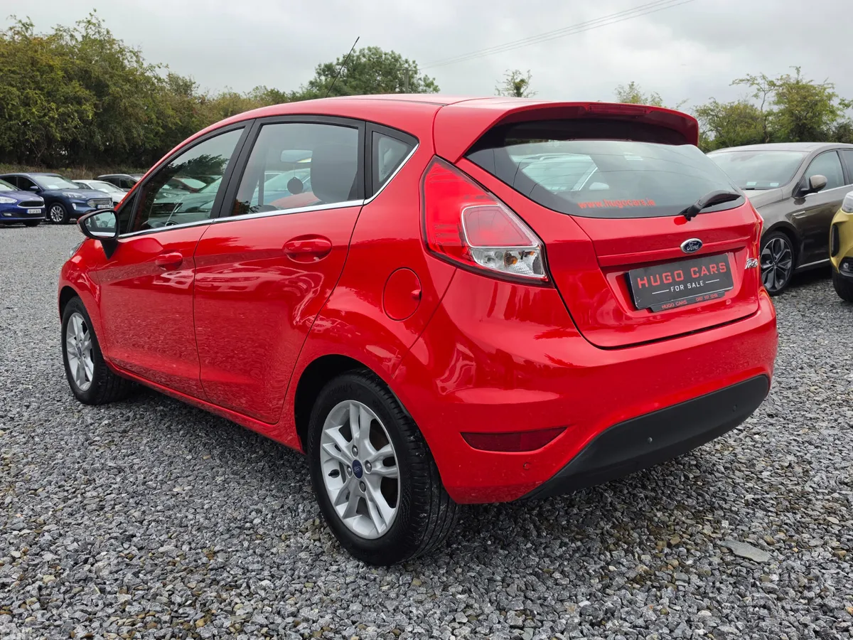 Ford Fiesta Hatchback, Petrol, 2016, Red