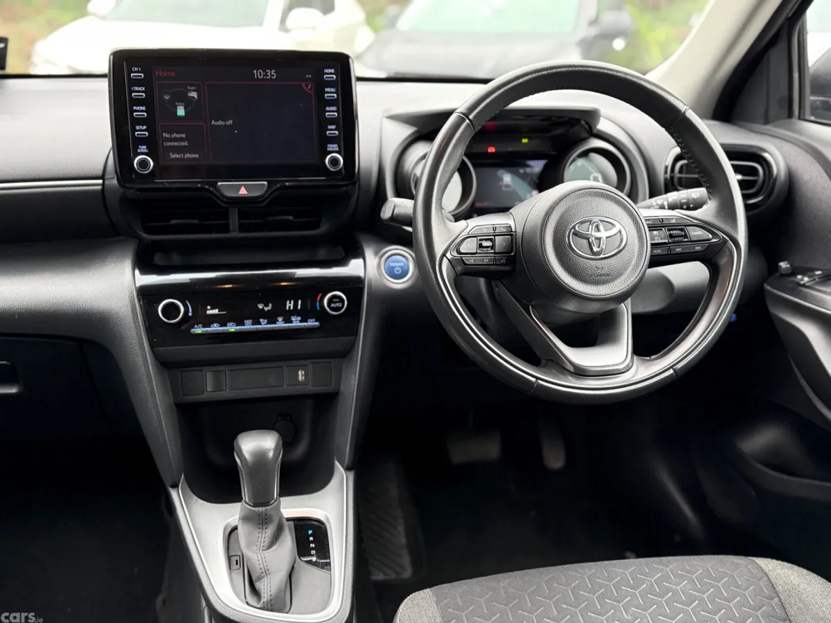 Toyota Yaris Cross SUV, Petrol Hybrid, 2024, Grey