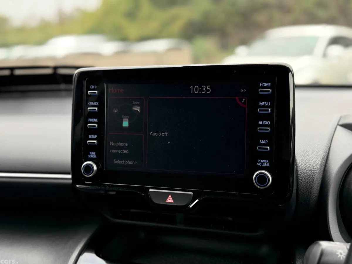 Toyota Yaris Cross SUV, Petrol Hybrid, 2024, Grey