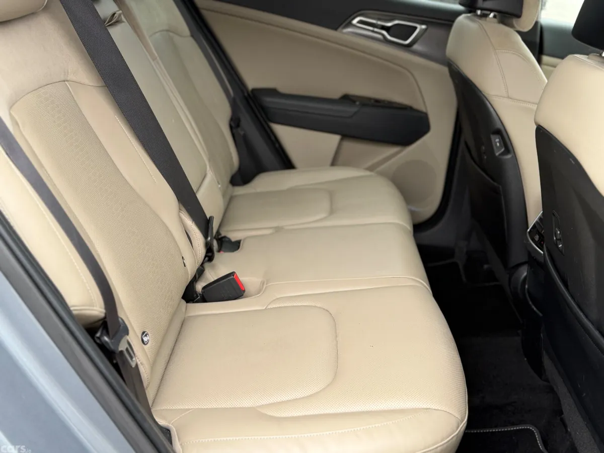 Kia Sportage SUV, Diesel, 2022, Grey