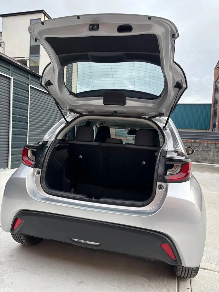 Mazda Mazda2 Hybrid Hatchback, Petrol, 2023, Grey