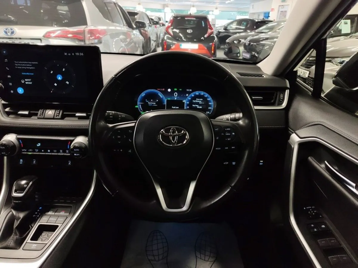 Toyota RAV4 SUV, Petrol Hybrid, 2023, Black