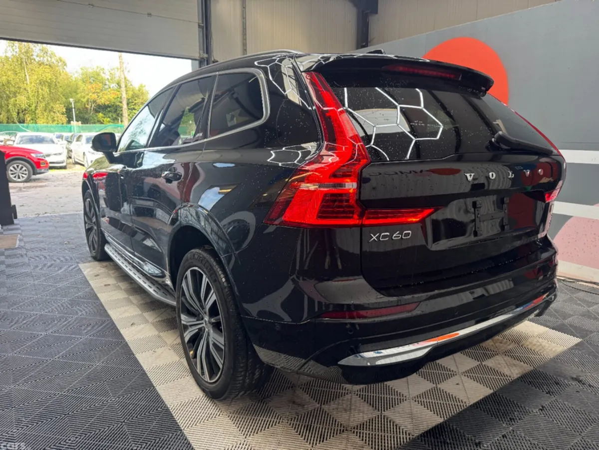 Volvo XC60 SUV, Petrol Hybrid, 2021, Black