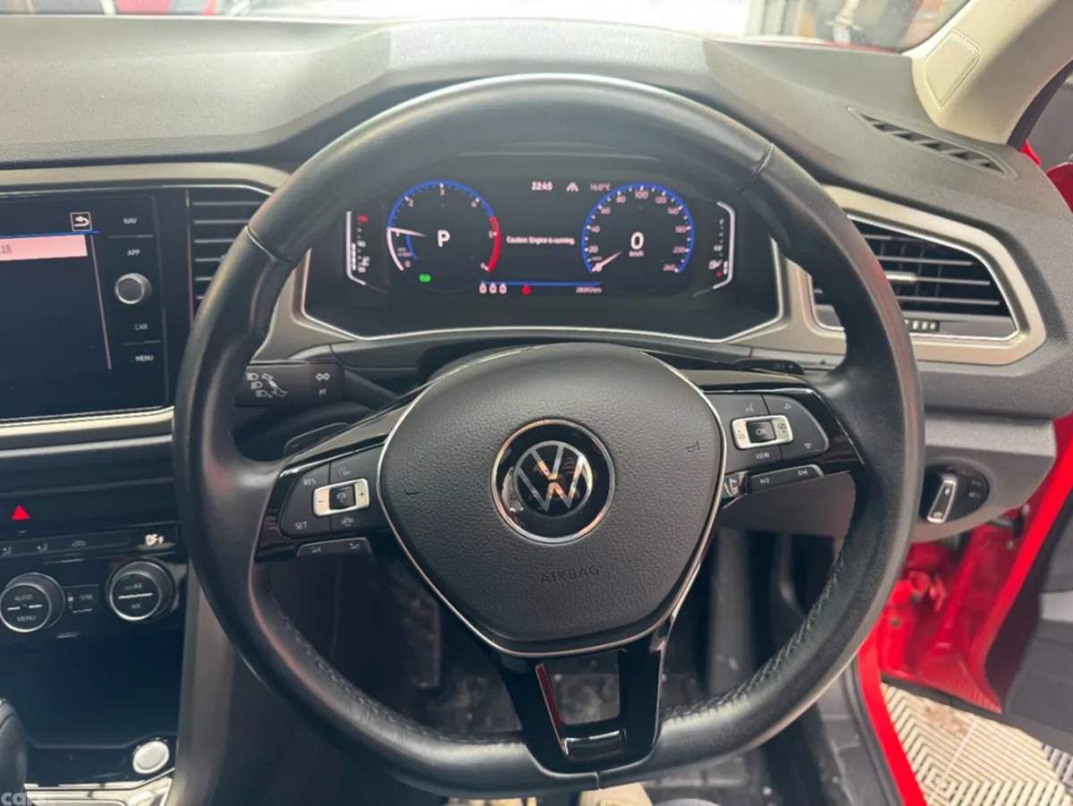 Volkswagen T-Roc SUV, Petrol, 2021, Red