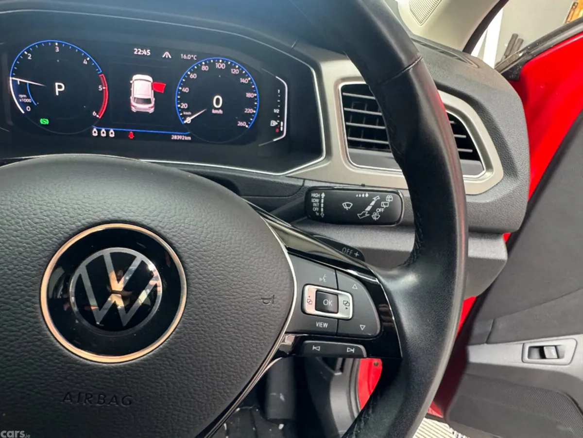 Volkswagen T-Roc SUV, Petrol, 2021, Red