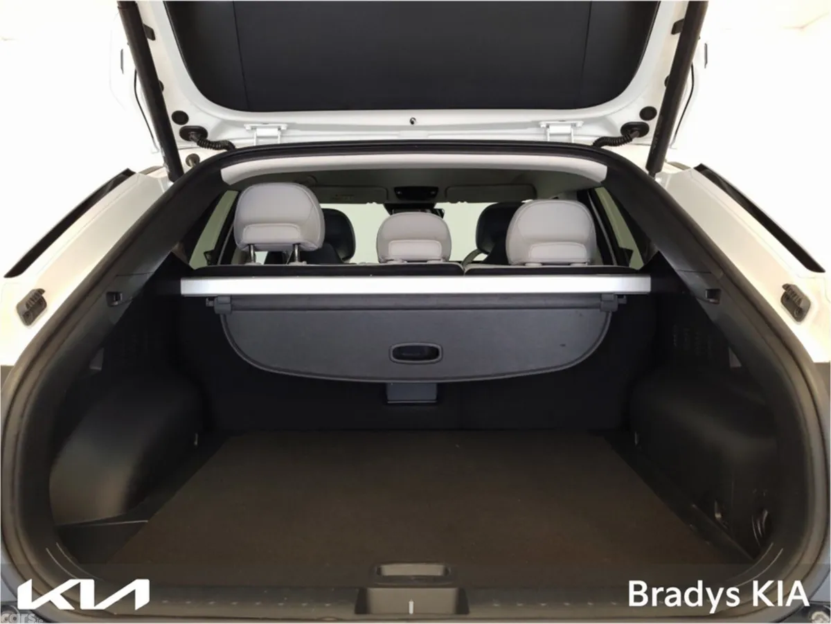 Kia EV6 MPV, Electric, 2026, White