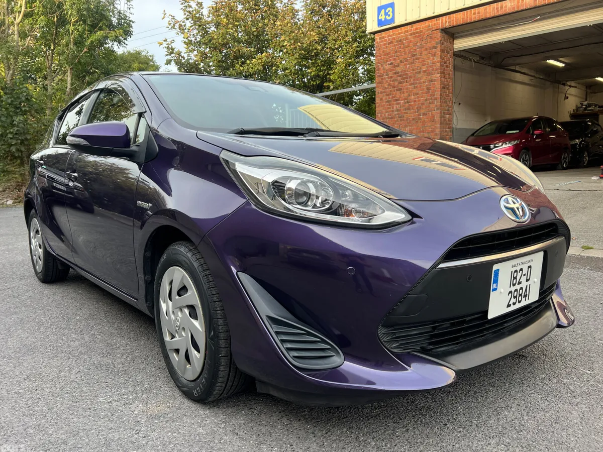 Toyota Aqua Hatchback, Petrol Hybrid, 2018, Blue