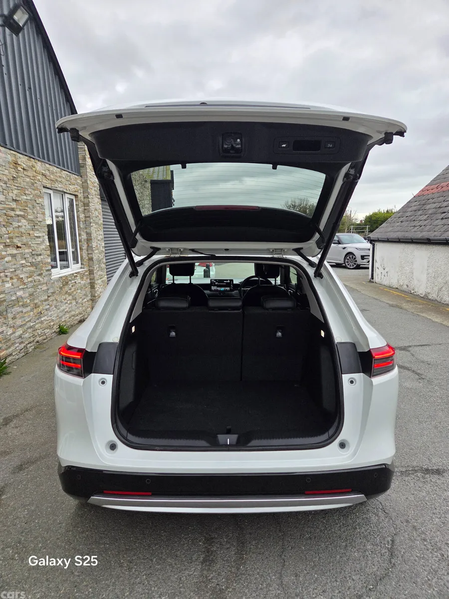Honda HR-V SUV, Petrol Hybrid, 2025, White