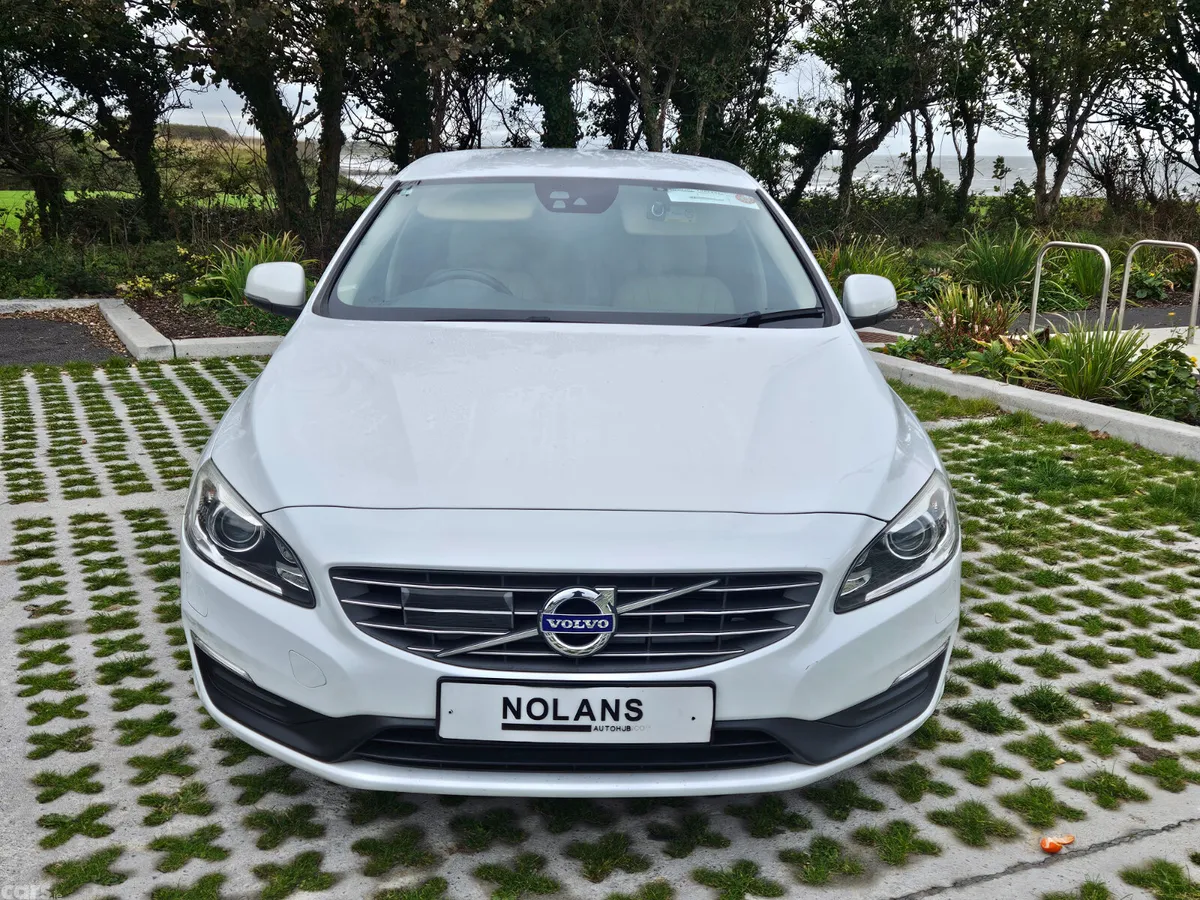 Volvo V60 Estate, Diesel, 2016, White