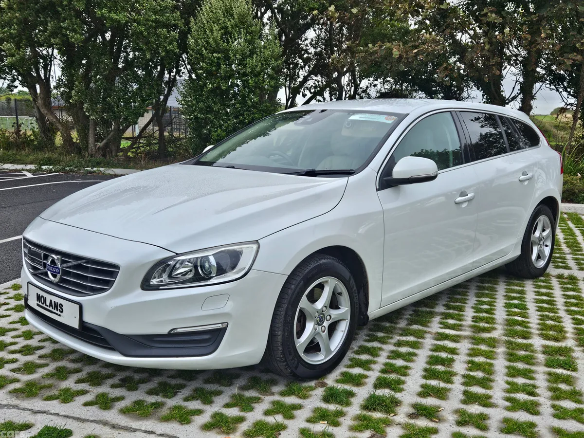 Volvo V60 Estate, Diesel, 2016, White