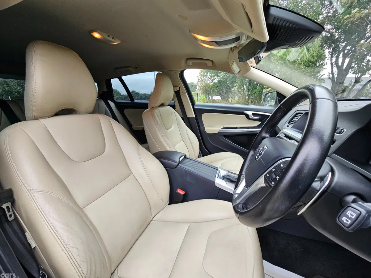 Volvo V60 Estate, Diesel, 2016, White