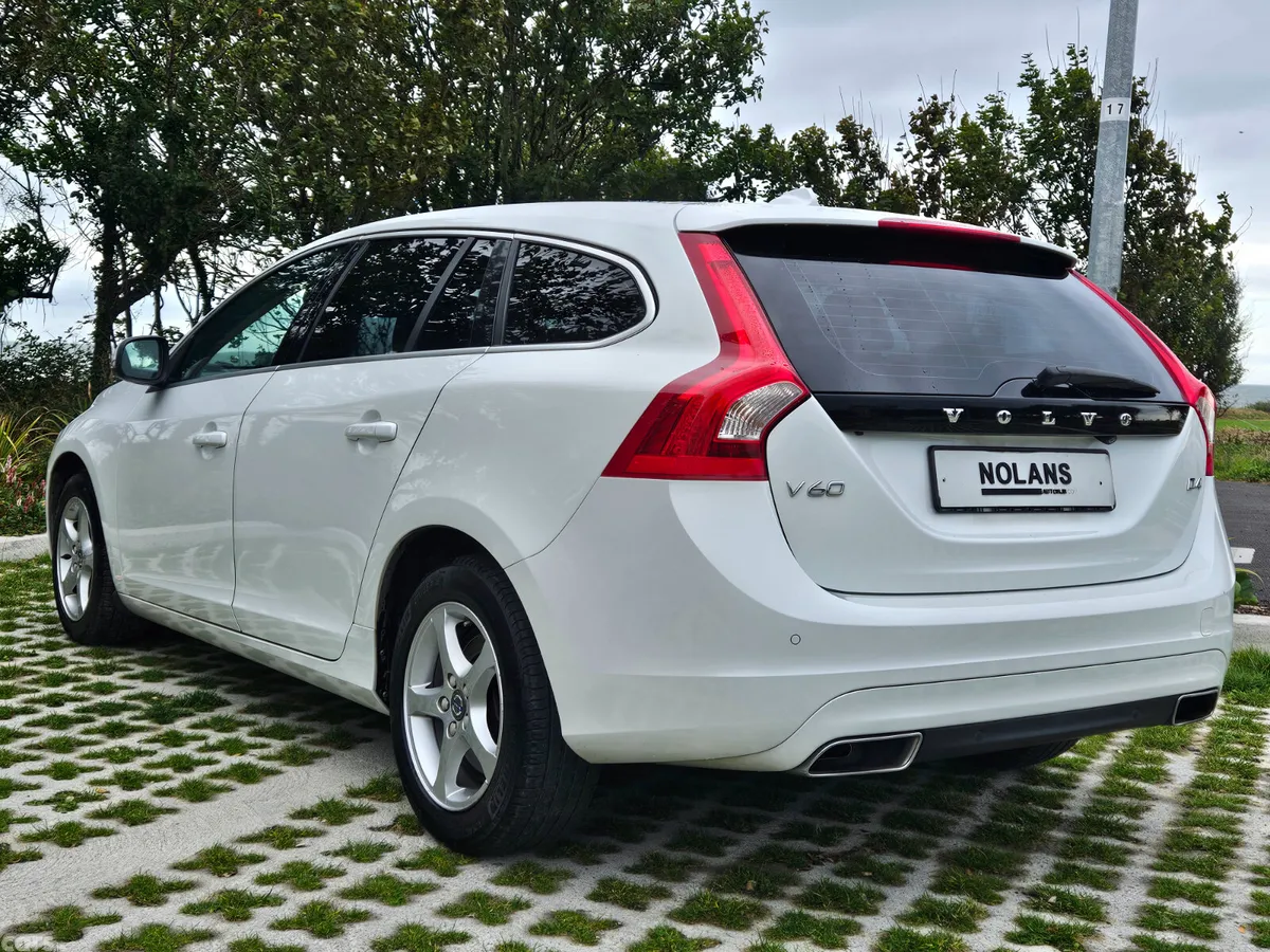 Volvo V60 Estate, Diesel, 2016, White