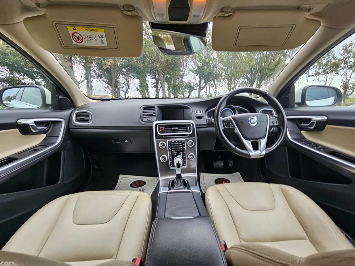 Volvo V60 Estate, Diesel, 2016, White