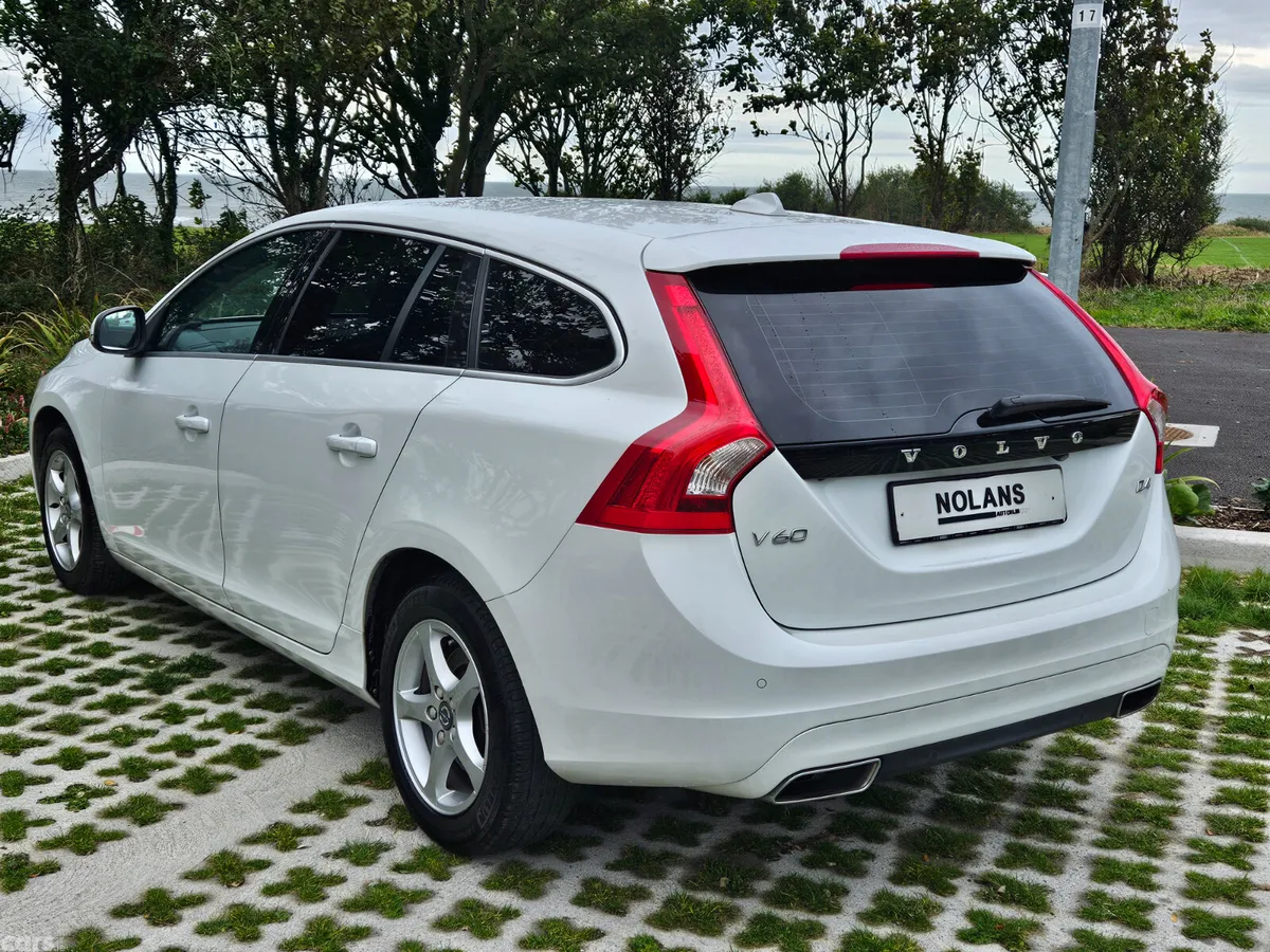 Volvo V60 Estate, Diesel, 2016, White