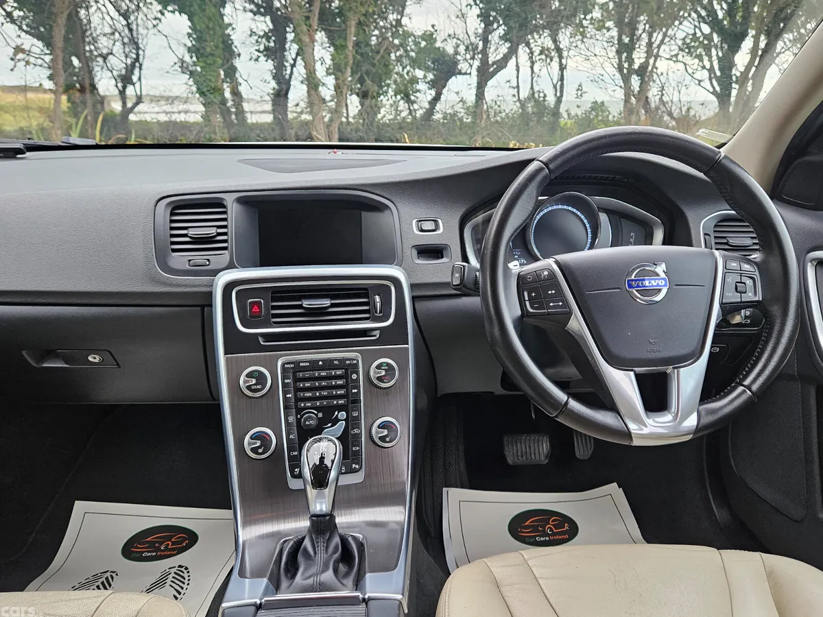 Volvo V60 Estate, Diesel, 2016, White