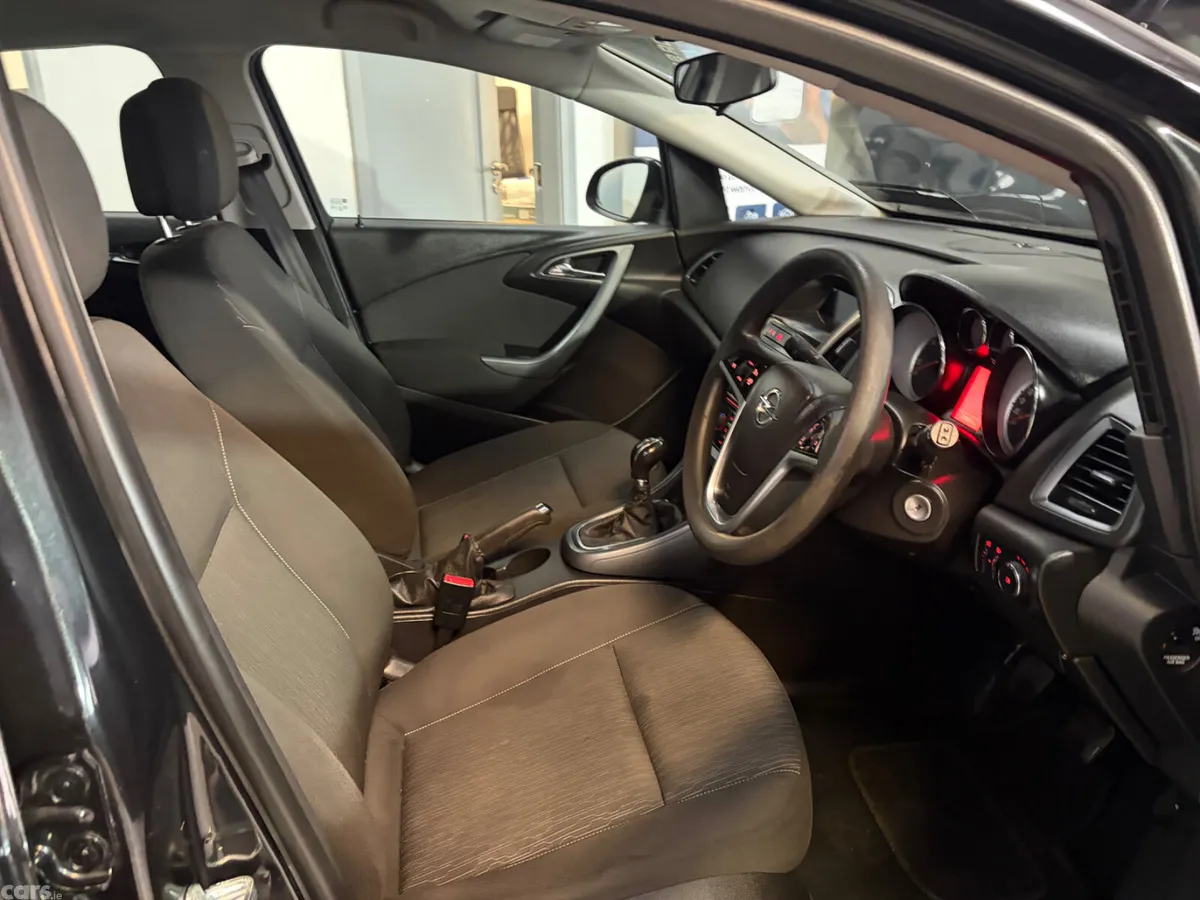 Opel Astra MPV, Diesel, 2014, Black