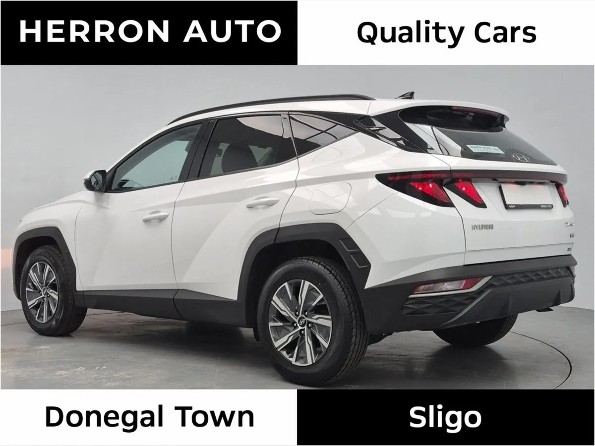 Hyundai Tucson SUV, Petrol Hybrid, 2023, White