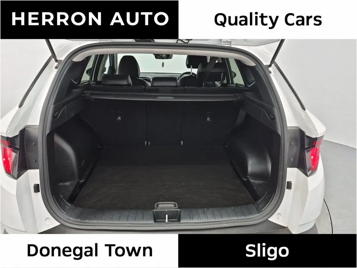 Hyundai Tucson SUV, Petrol Hybrid, 2023, White