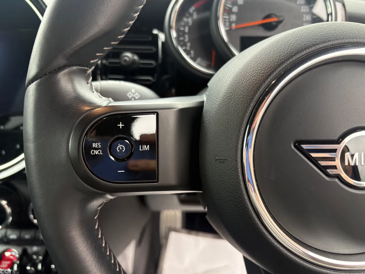 Mini Mini Hatchback, Petrol, 2023, Grey