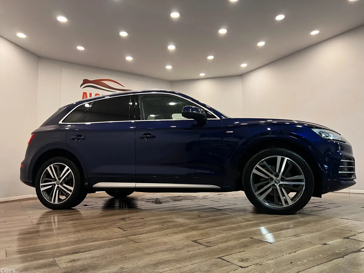 Audi Q5 SUV, Diesel, 2019, Blue