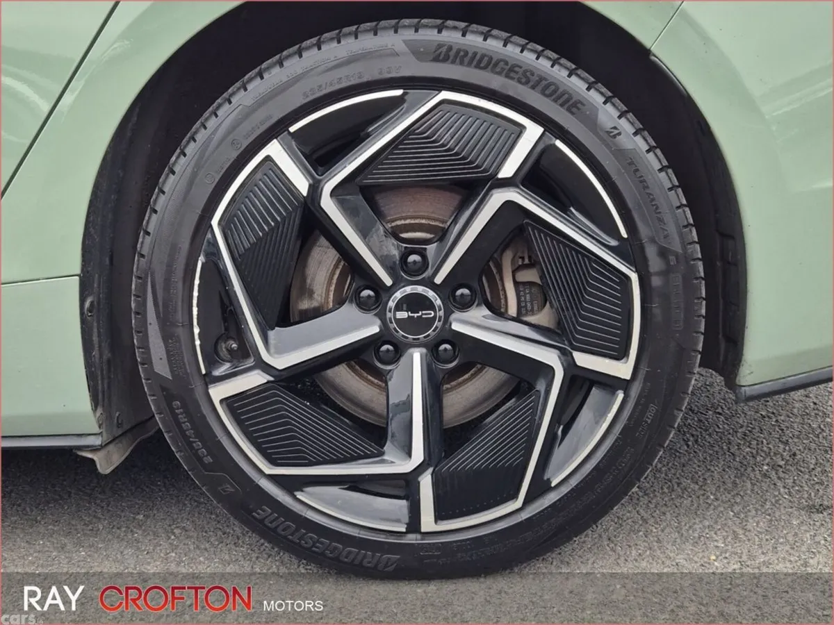 BYD SEAL Saloon, Electric, 2024, Green