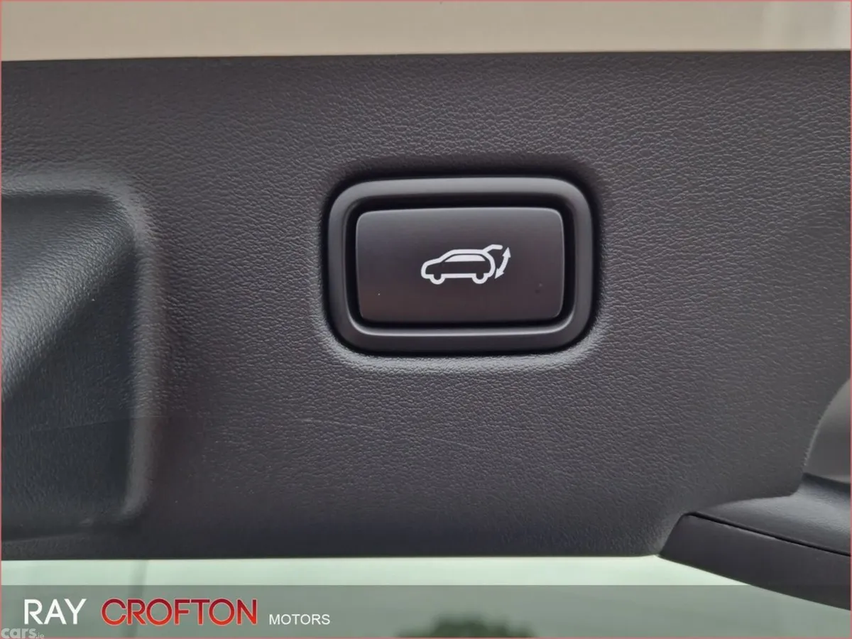 Kia EV6 MPV, Electric, 2026, White