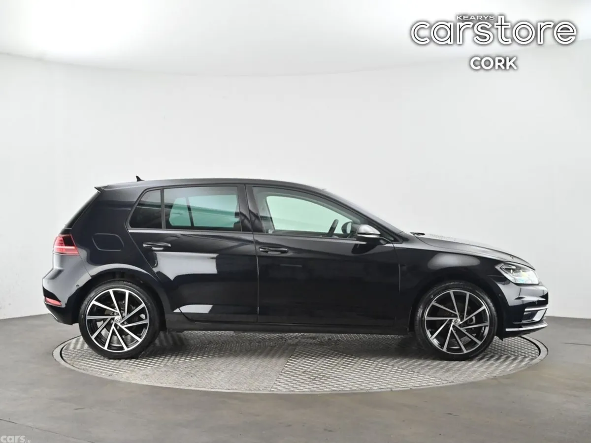 Volkswagen Golf Hatchback, Petrol, 2019, Black