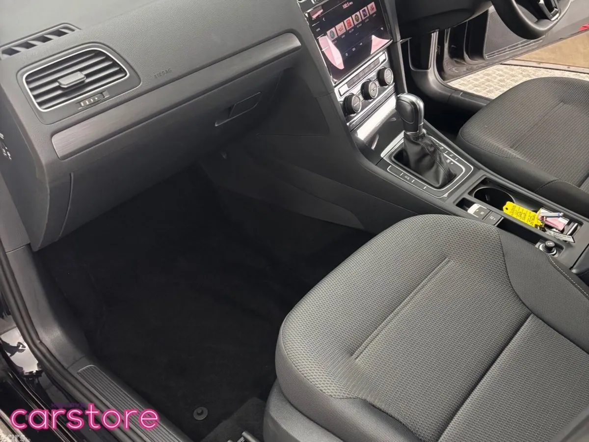 Volkswagen Golf Hatchback, Petrol, 2019, Black