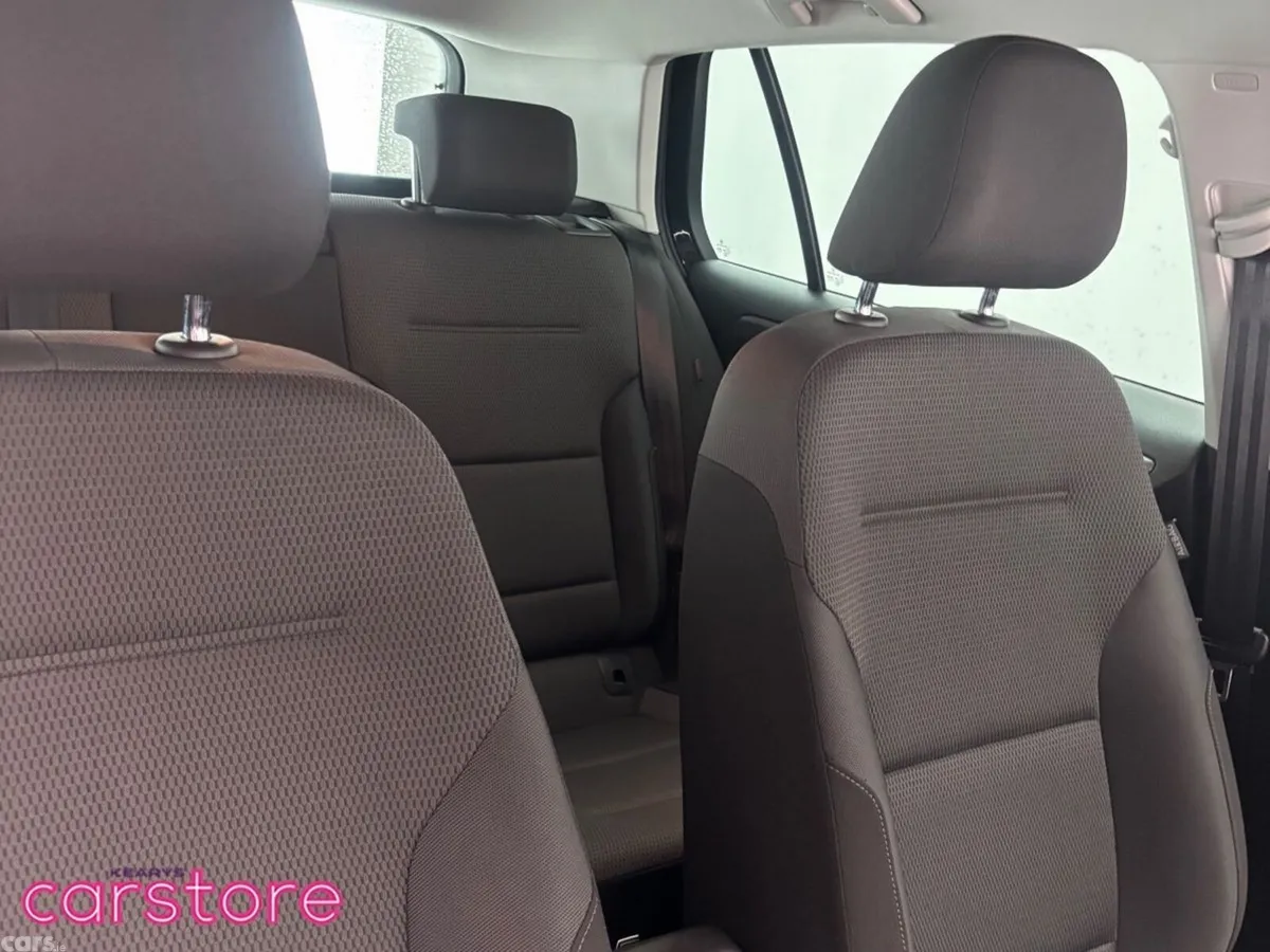 Volkswagen Golf Hatchback, Petrol, 2019, Black