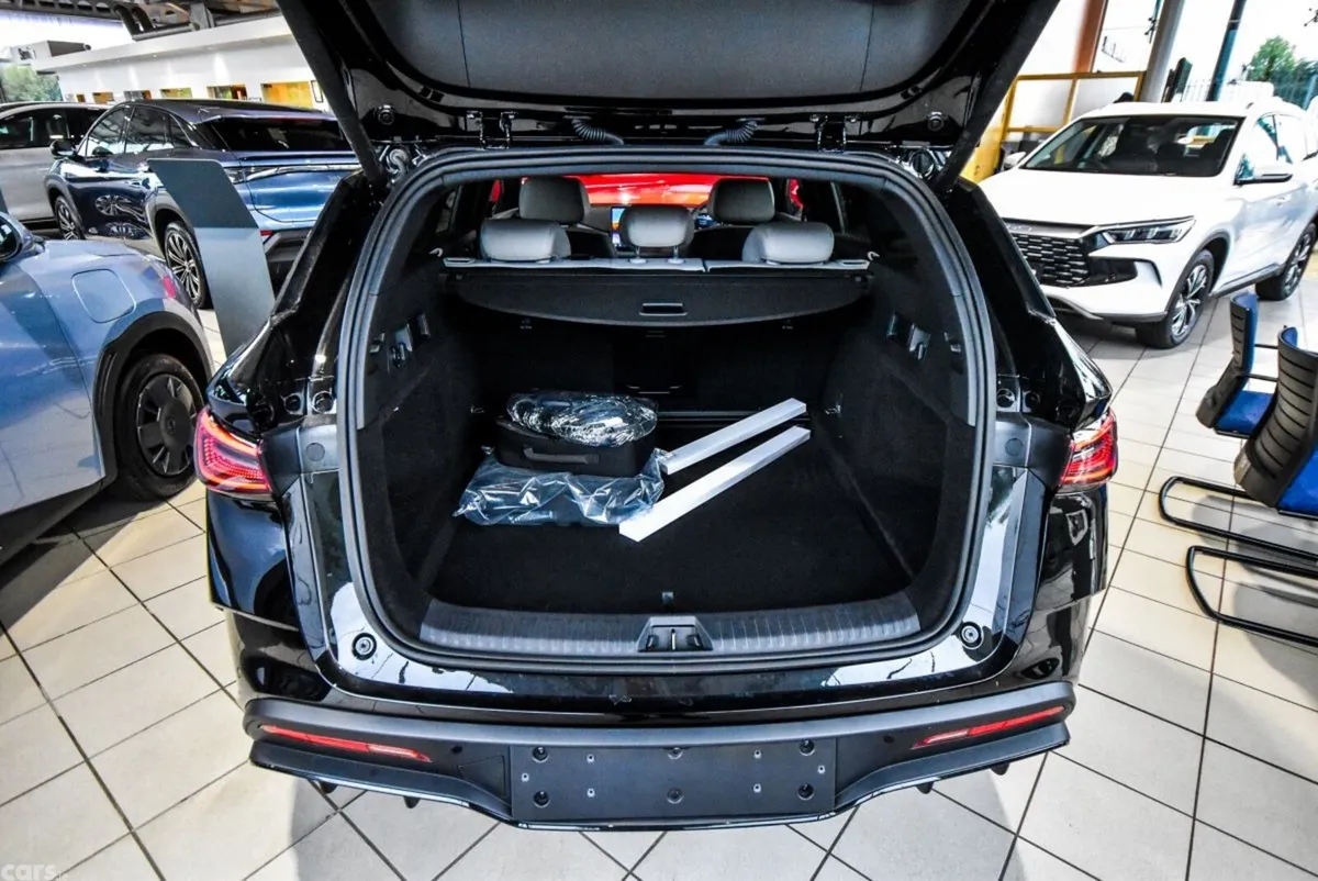 BYD Seal 6 Hatchback, Petrol Plug-in Hybrid, 2026, Black