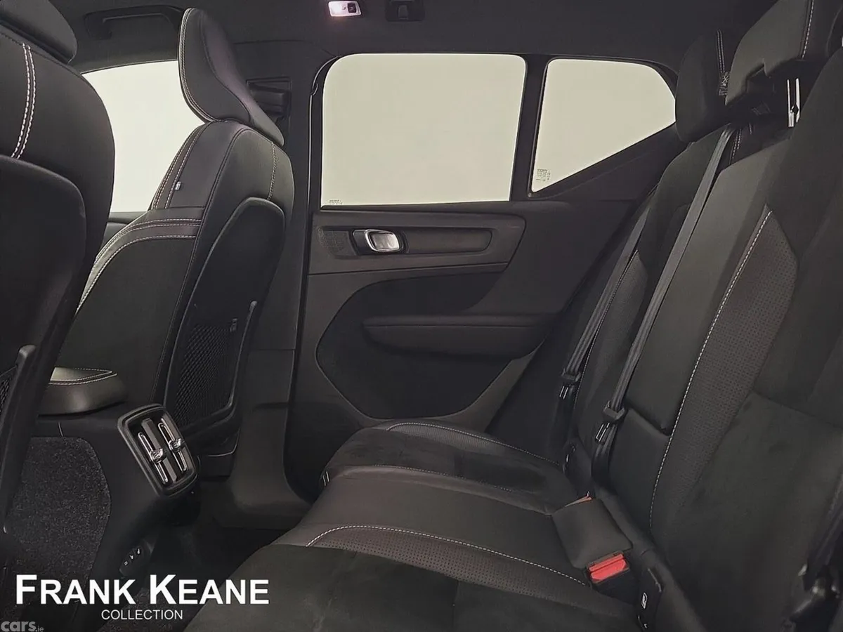 Volvo XC40 Estate, Diesel, 2020, Grey