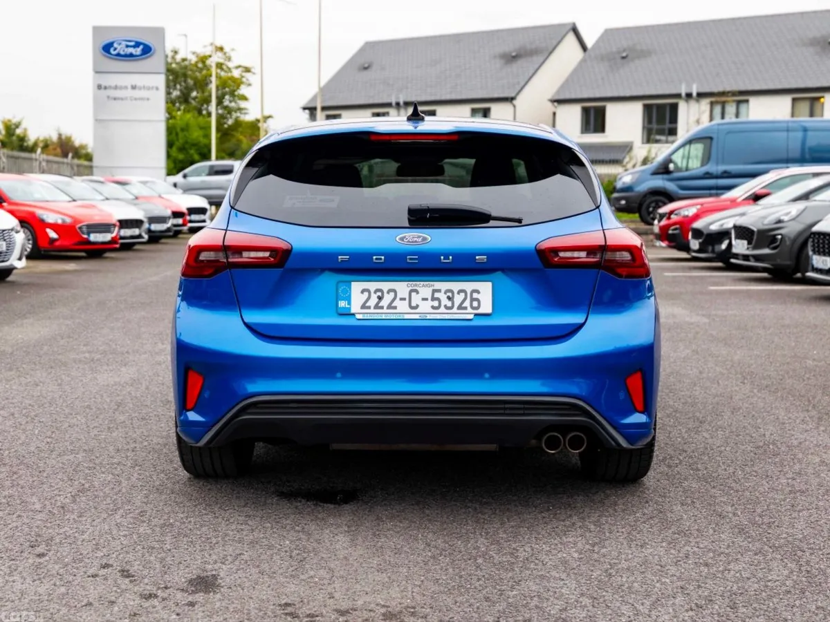 Ford Focus Hatchback, Petrol, 2022, Blue